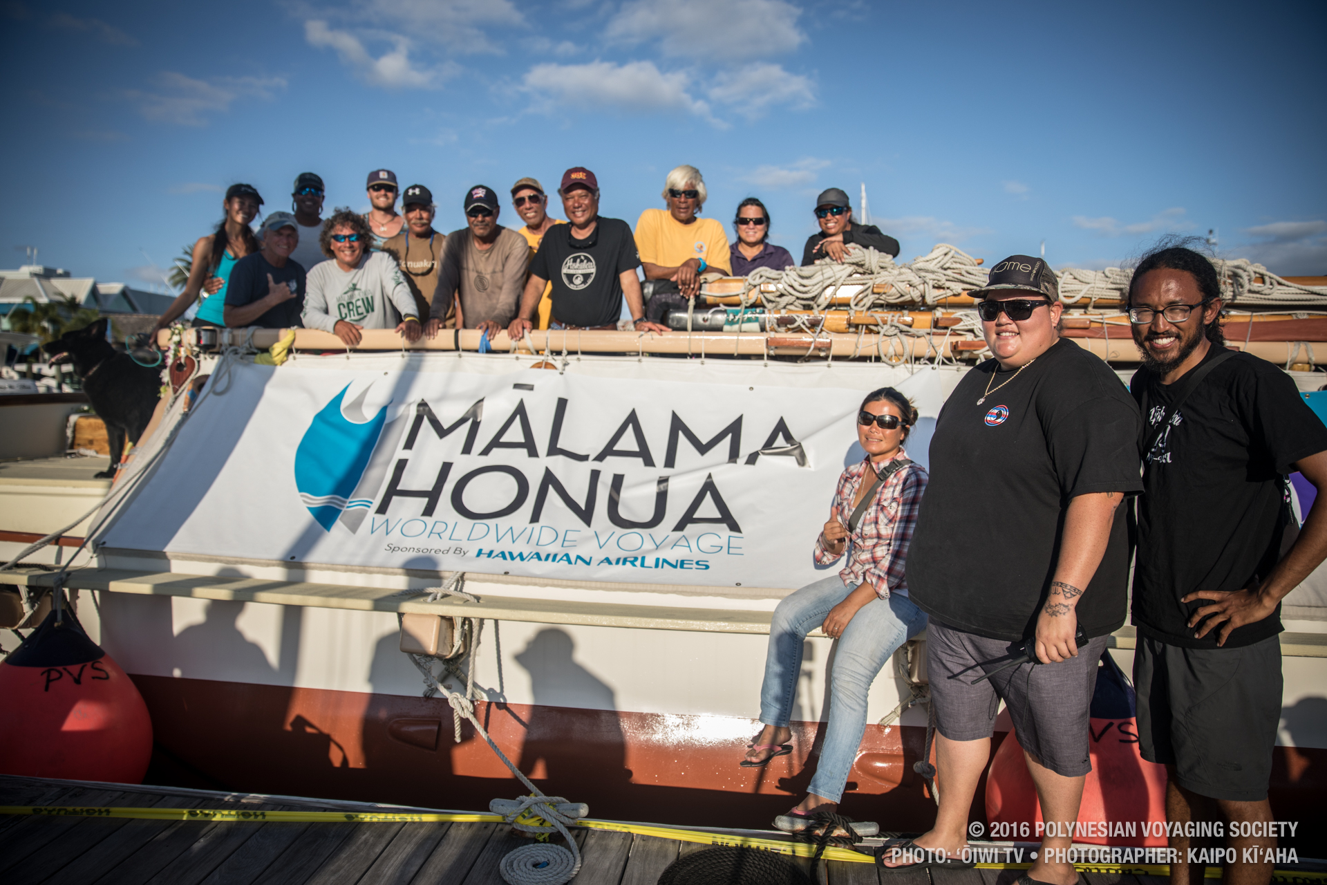 Leg 25 crew group photo at Miami. PC: ʻŌiwi TV/Kaipo Kīʻaha/2016 Polynesian Voyaging Society.