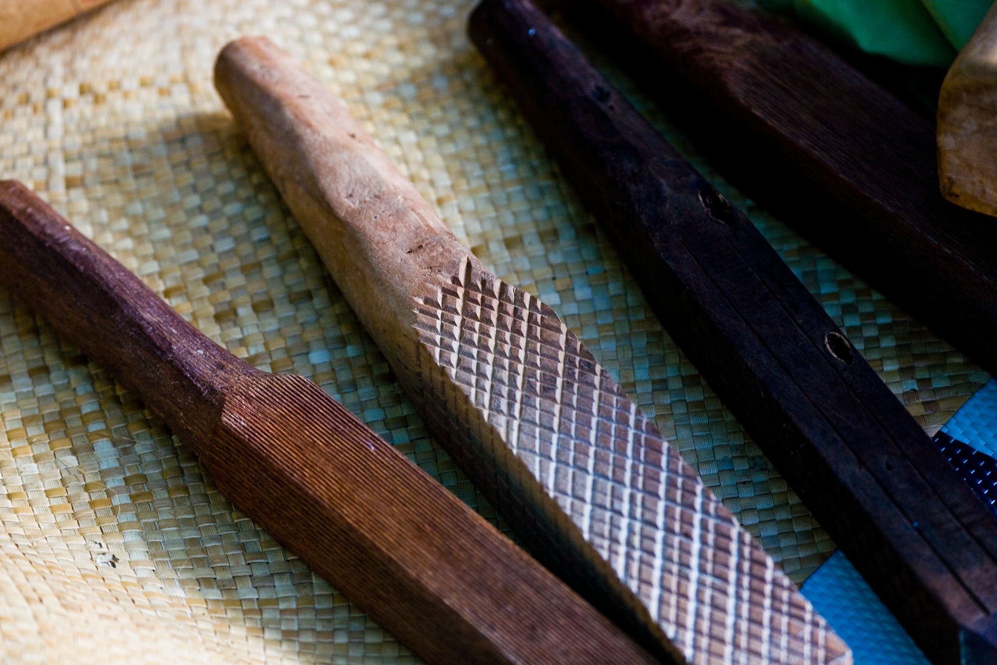 Tools used for making kapa (cloth) made from bark for various uses including clothing and bedding. PC: Tor Johnson/Hawaiʻi Tourism Authority